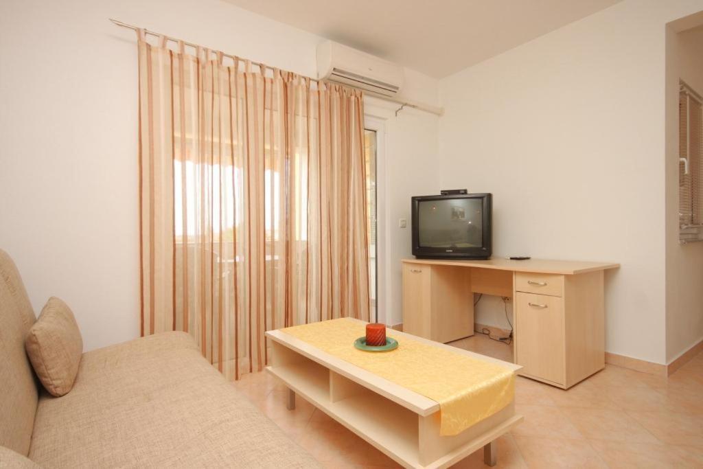 Stinjan Apartment Sleeps 4 Air Con Wifi Bagian luar foto